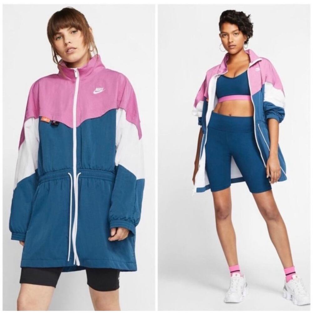 Nike Women’s Icon Clash Track Jacket. Sold out online Retro vibe sz M EUC